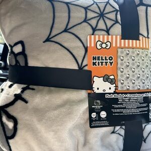 NEW - FULL/QUEEN - Hello kitty grey/black spider web Halloween blanket!